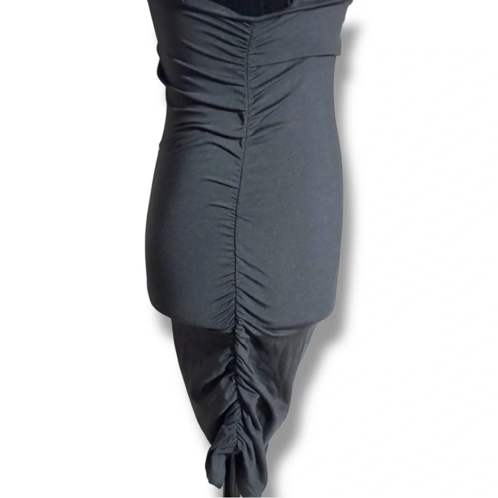 Unbranded Stretchy and Rouched on Sides Stylish Black V-Neck Bodycon Dress